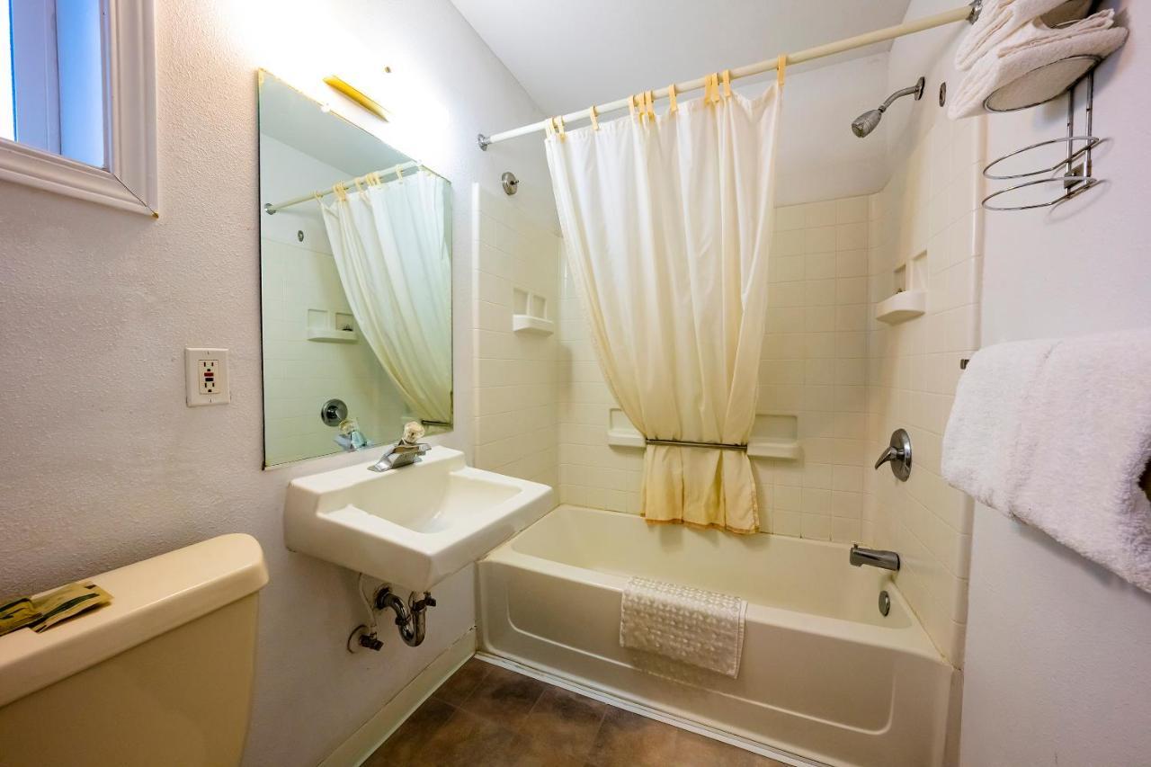 Oyo Riverside Inn John Day Or Εξωτερικό φωτογραφία