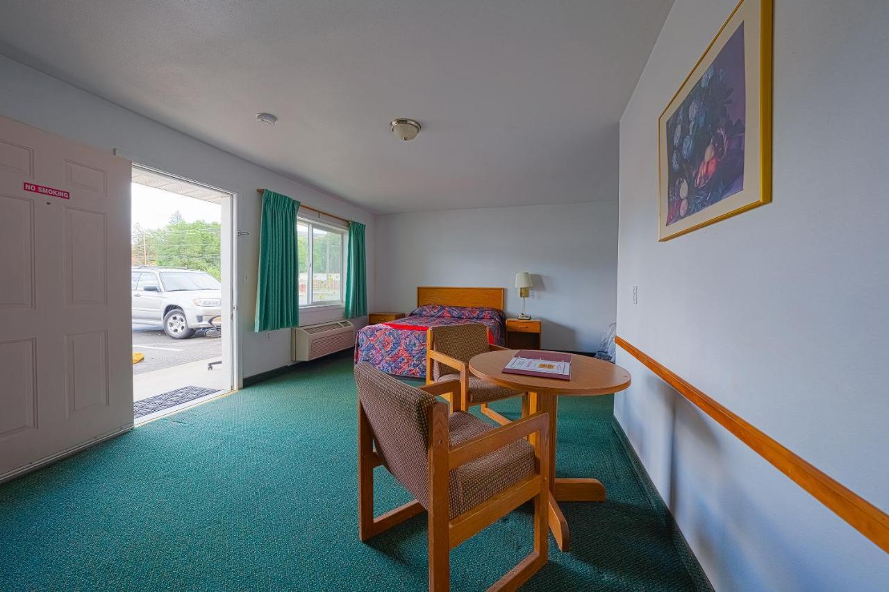 Oyo Riverside Inn John Day Or Εξωτερικό φωτογραφία
